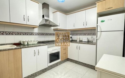 Spacious flat with a fantastic terrace in the harbour of Campomanes, Altea.
